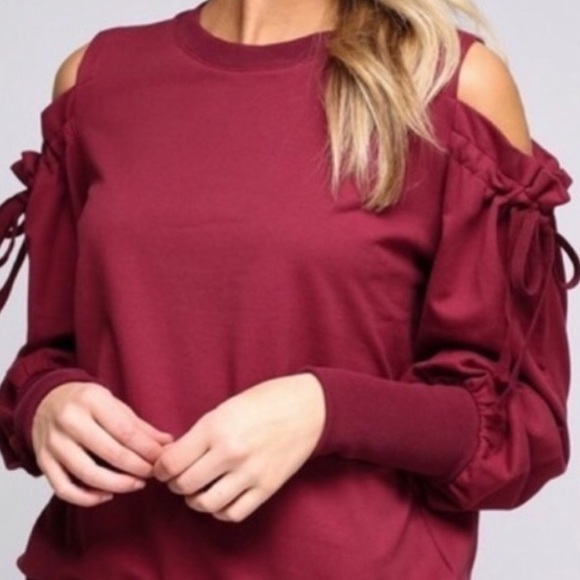 ❄️BURGUNDY COLD SHOULDER TOP - Picture 6 of 9
